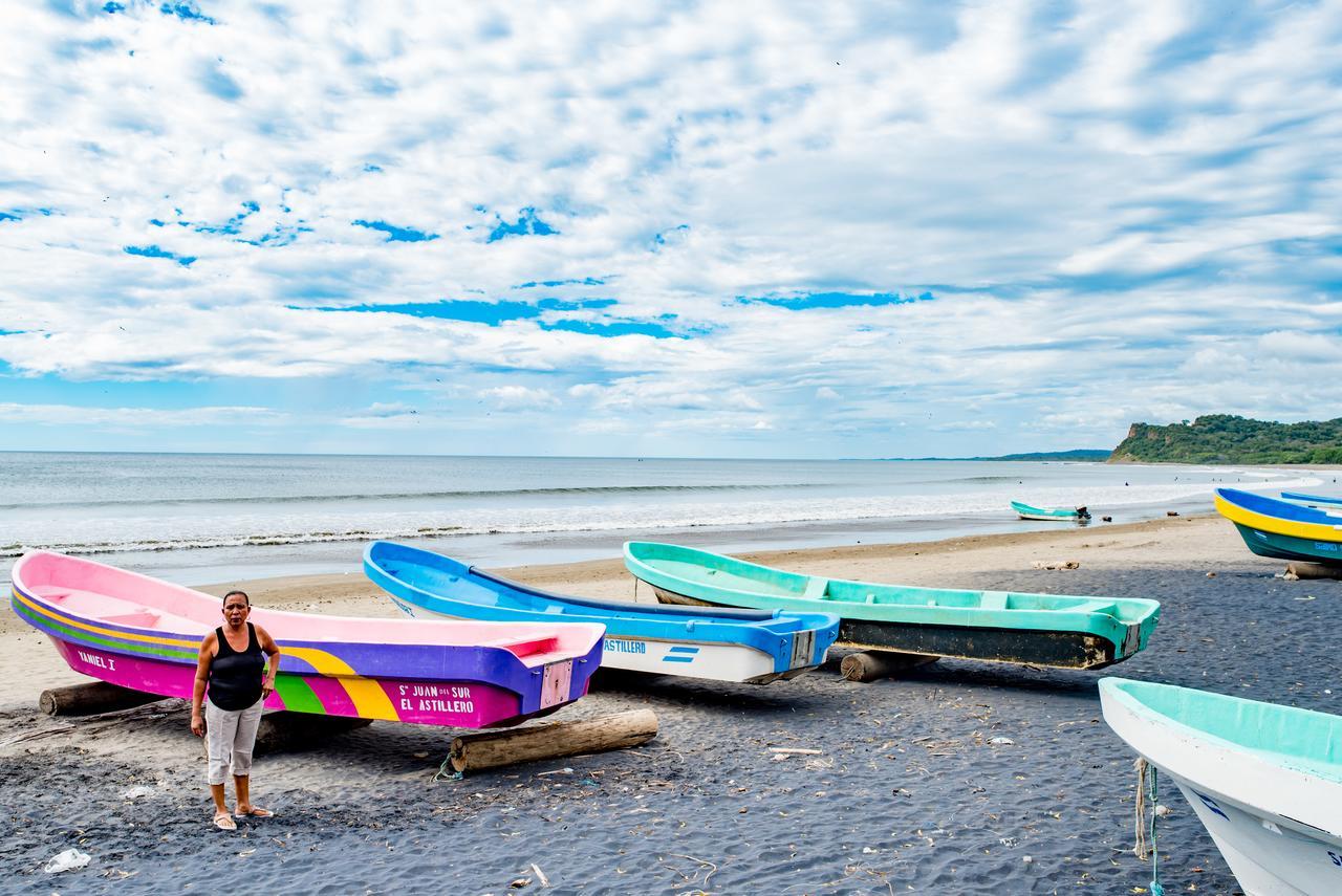 Soma Surf Resort Tola Esterno foto